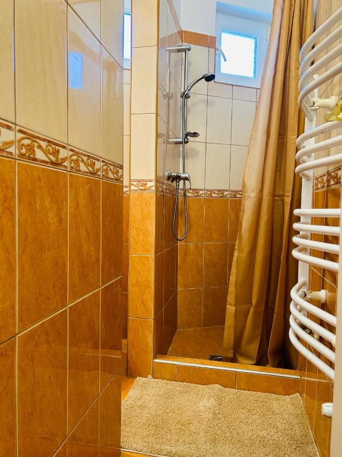 Eros Апартаменты Хайдусобосло
